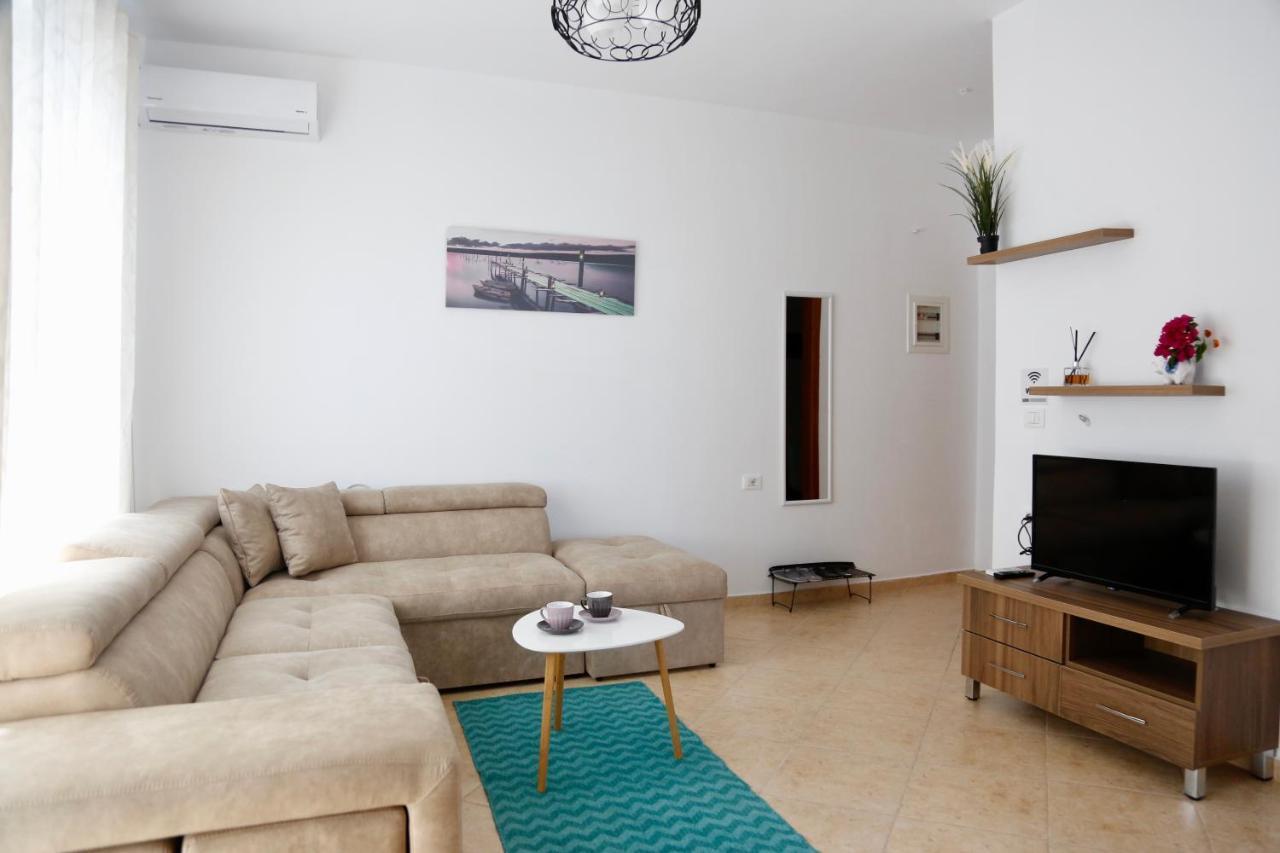 Sea La Vie Apartments Sarandë Eksteriør bilde