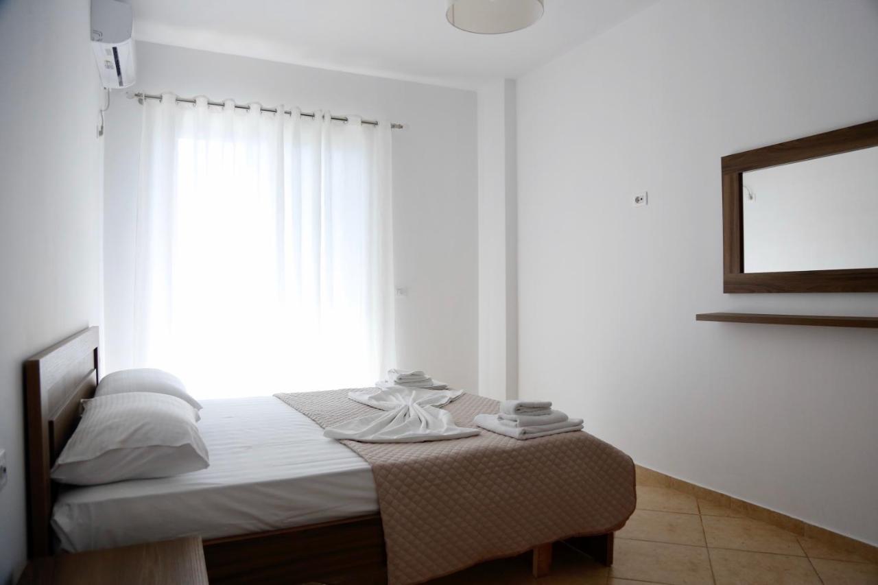 Sea La Vie Apartments Sarandë Eksteriør bilde