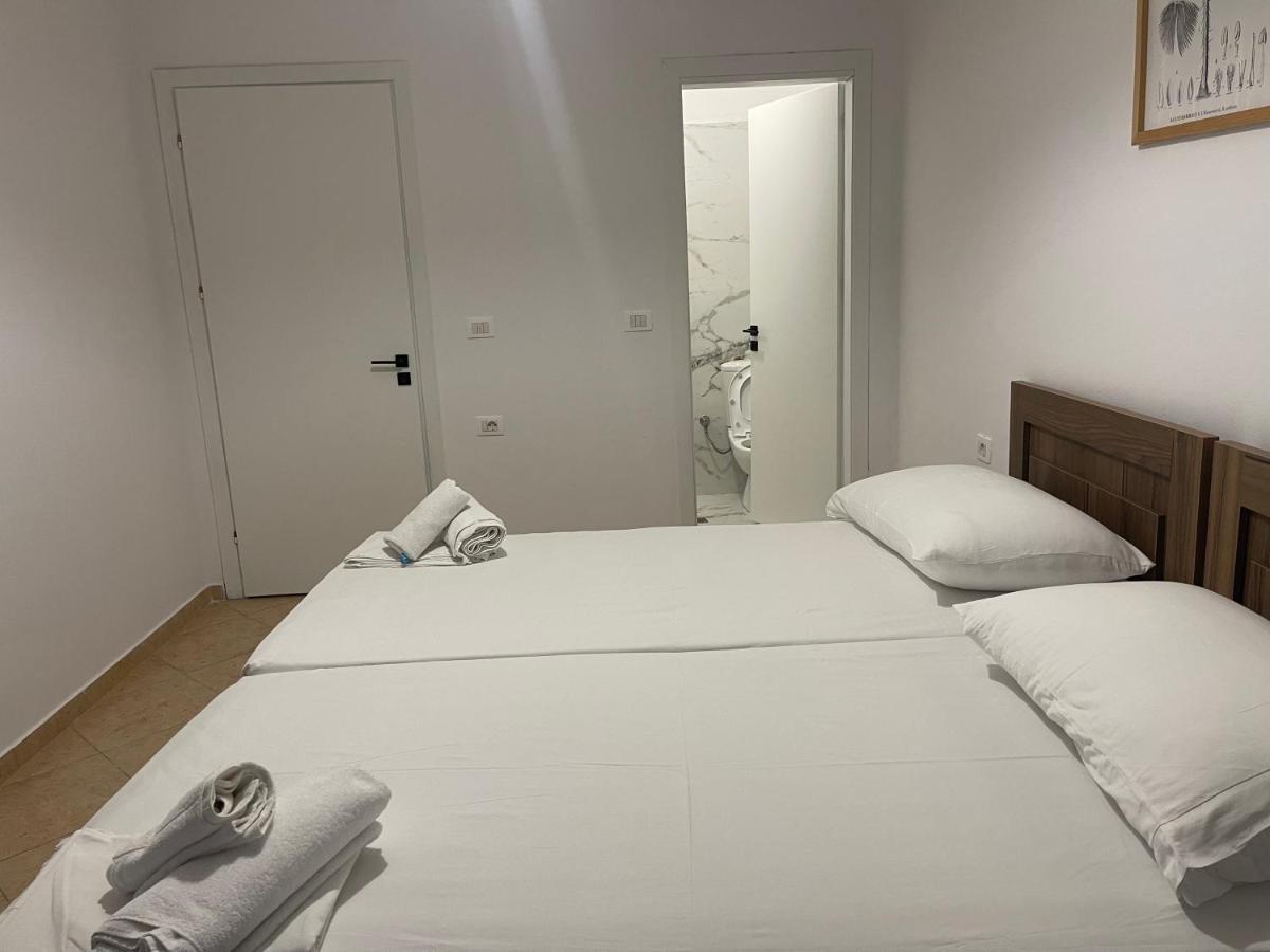 Sea La Vie Apartments Sarandë Eksteriør bilde